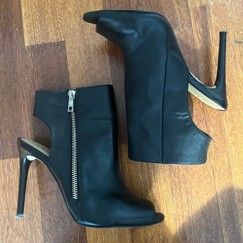 Ann Taylor Black Ankle Booties - Size 6